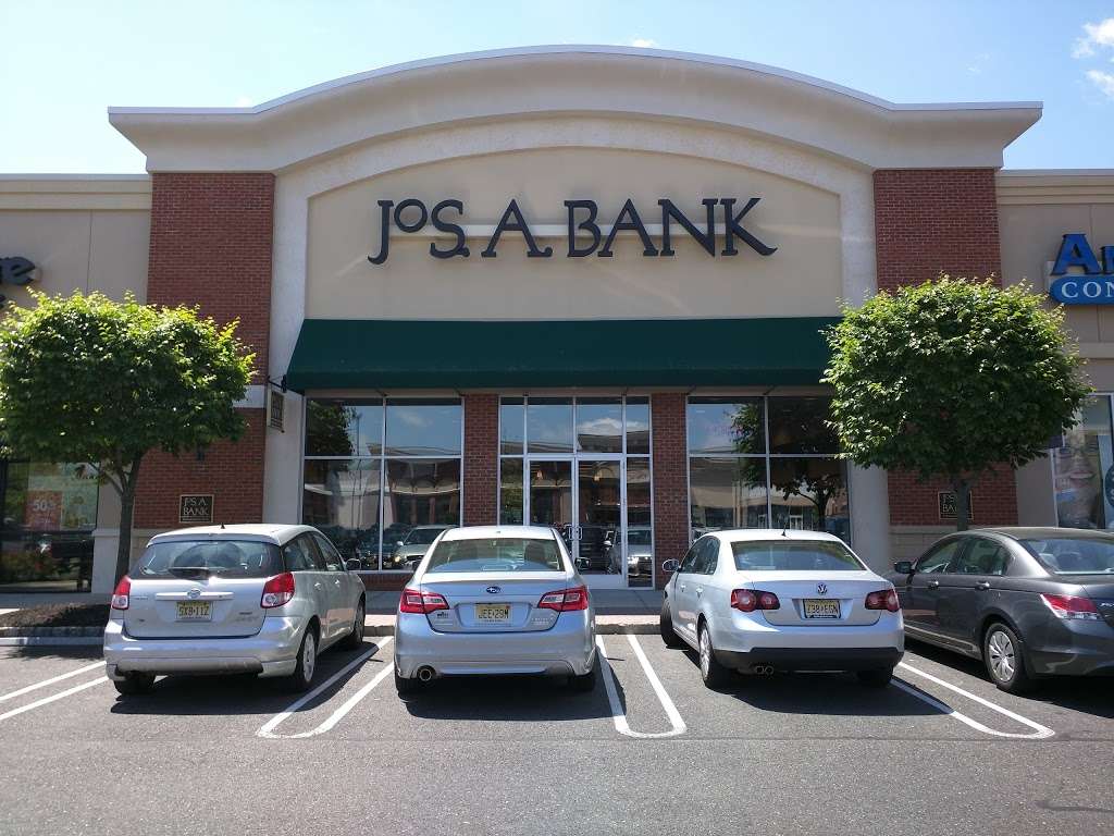 Jos. A. Bank | 957 Haddonfield Rd Suite F, Cherry Hill, NJ 08002, USA | Phone: (856) 488-6100