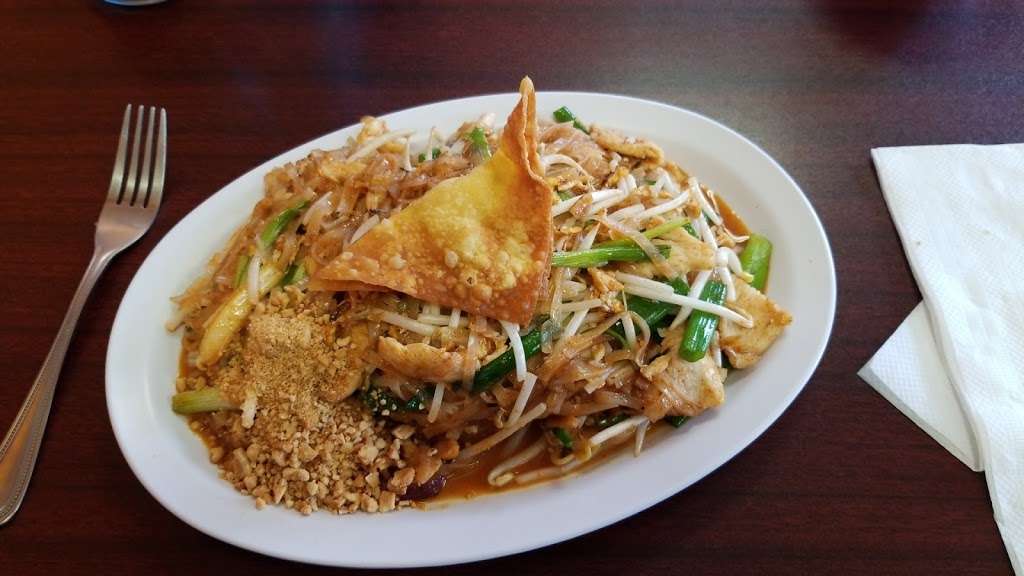 Thai Cuisine | 1756 E Carson St, Carson, CA 90745, USA | Phone: (310) 707-9703