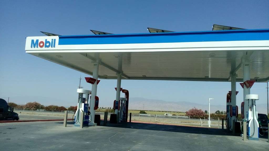Mobil | 2023 Mettler Frontage Rd W, Bakersfield, CA 93313, USA | Phone: (661) 858-2703