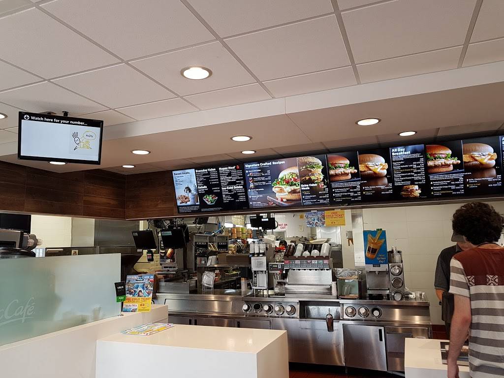 McDonalds | 1630 Highland Ave, National City, CA 91950, USA | Phone: (619) 477-7575