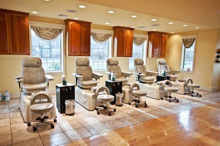 Lords & Ladies Salon and Medical Spa - Fleetwood | 12 Ingot Dr, Blandon, PA 19510, USA | Phone: (844) 725-6655