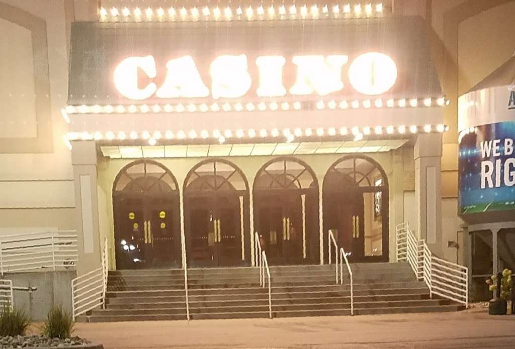 Ameristar Casino Hotel Kansas City | 3200 North Ameristar Drive, Kansas City, MO 64161 | Phone: (816) 414-7000