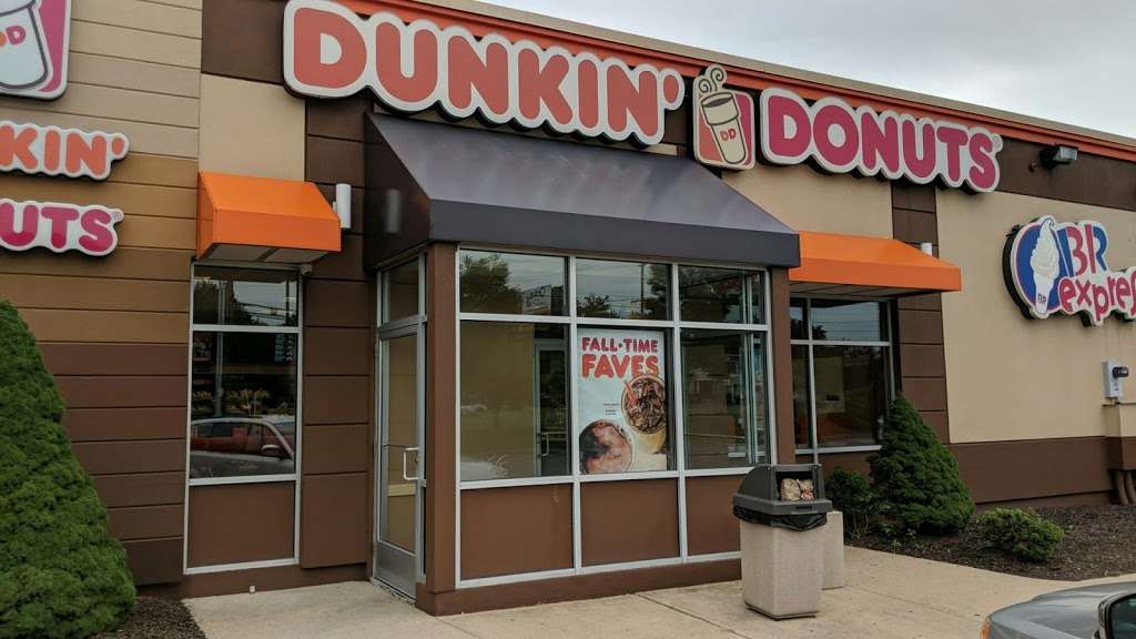 Dunkin Donuts | 34 Rt 9 North Near NYSC, Morganville, NJ 07751, USA | Phone: (732) 617-0777