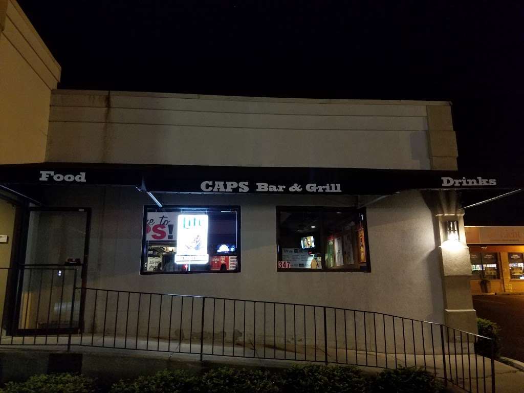 Caps Sports Bar & Grill | 347 St Charles Rd, Villa Park, IL 60181, USA | Phone: (630) 279-0005