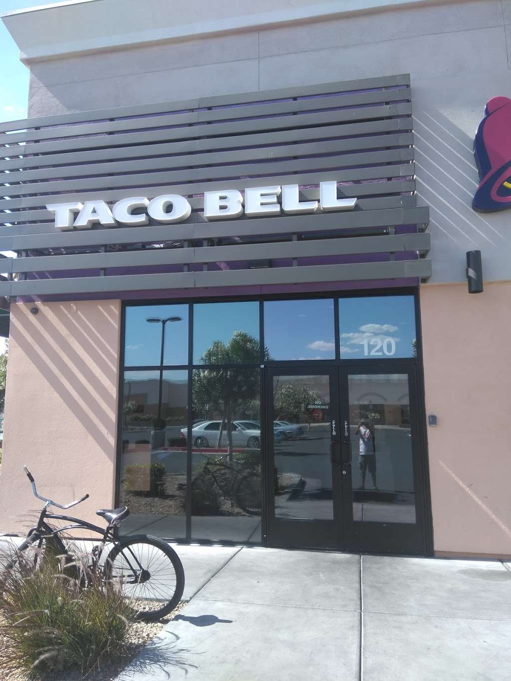 Taco Bell | 2175 E W Cheyenne Ave, North Las Vegas, NV 89030, USA | Phone: (702) 550-3250