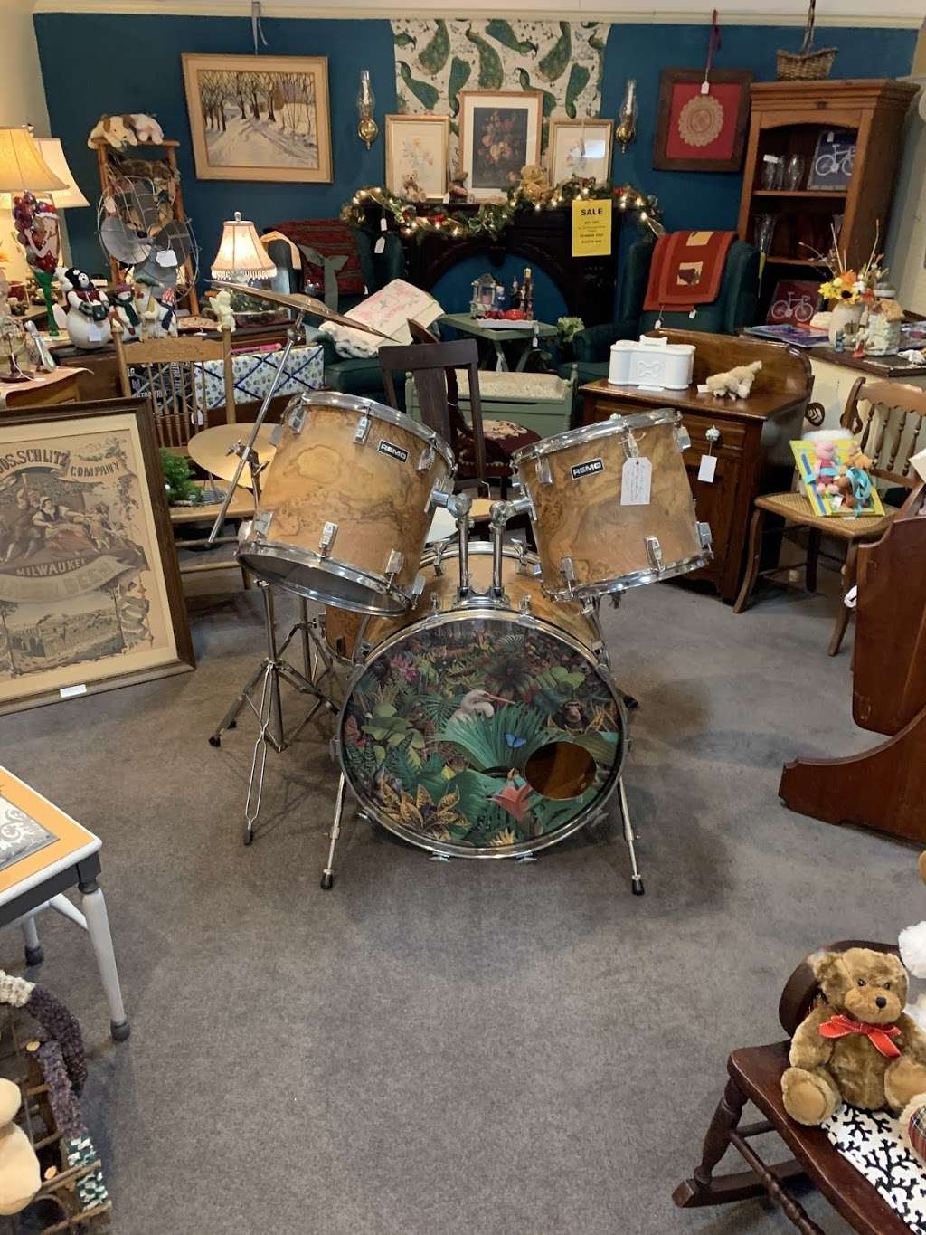 Cottage Antiques and Crafts LLC | 4636 Broadway Tilghman Square, Allentown, PA 18104, USA | Phone: (610) 366-9222