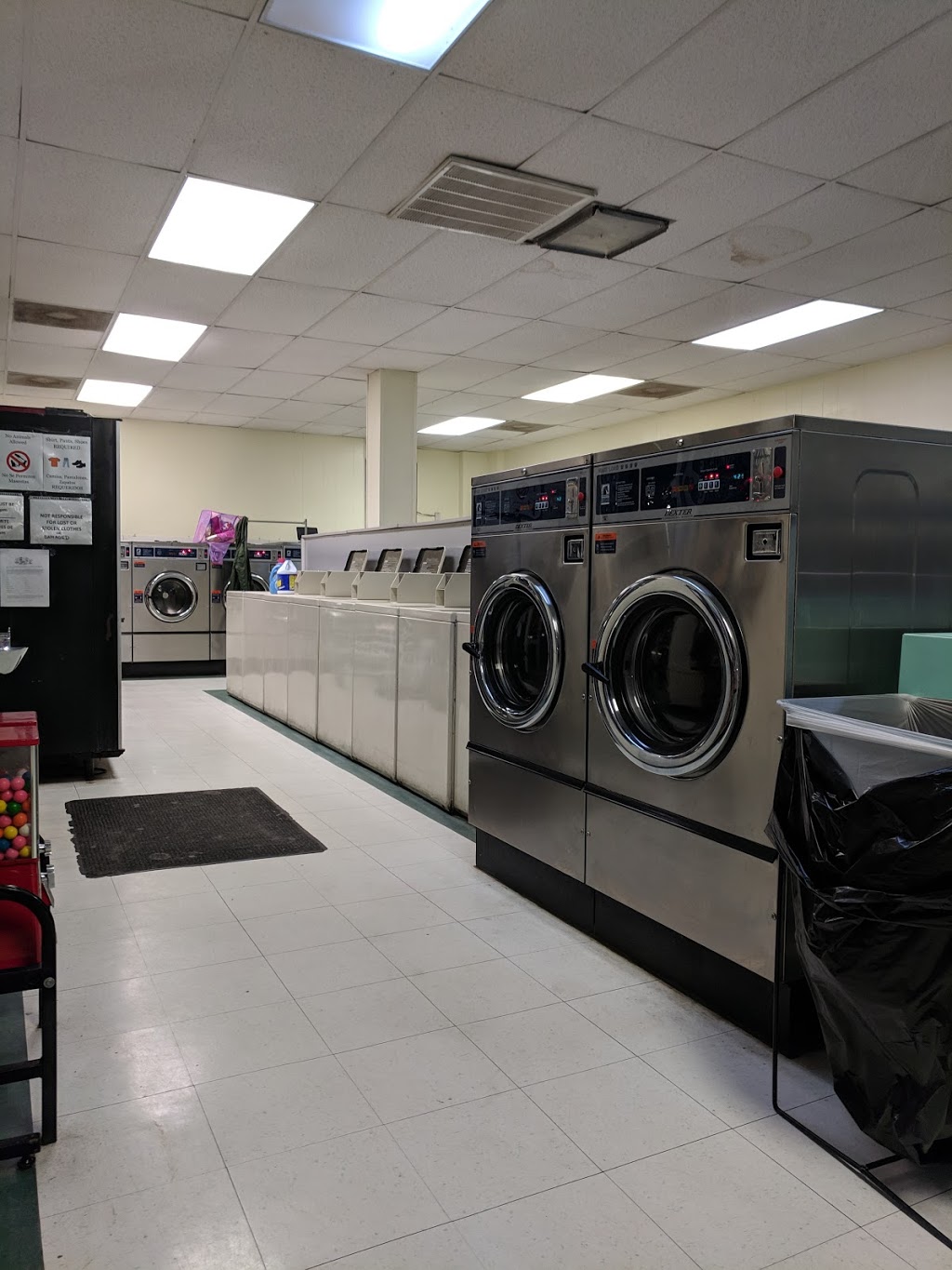 Lees Launderette | 578 Church St N, Concord, NC 28025, USA