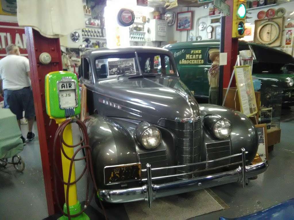 Jerrys Classic Cars & Collectibles | 394 S Centre St, Pottsville, PA 17901, USA | Phone: (570) 628-2266