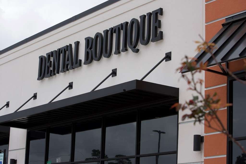 Four Lion Dental Boutique | 16430 W Lake Houston Pkwy #700, Houston, TX 77044, USA | Phone: (281) 318-1305