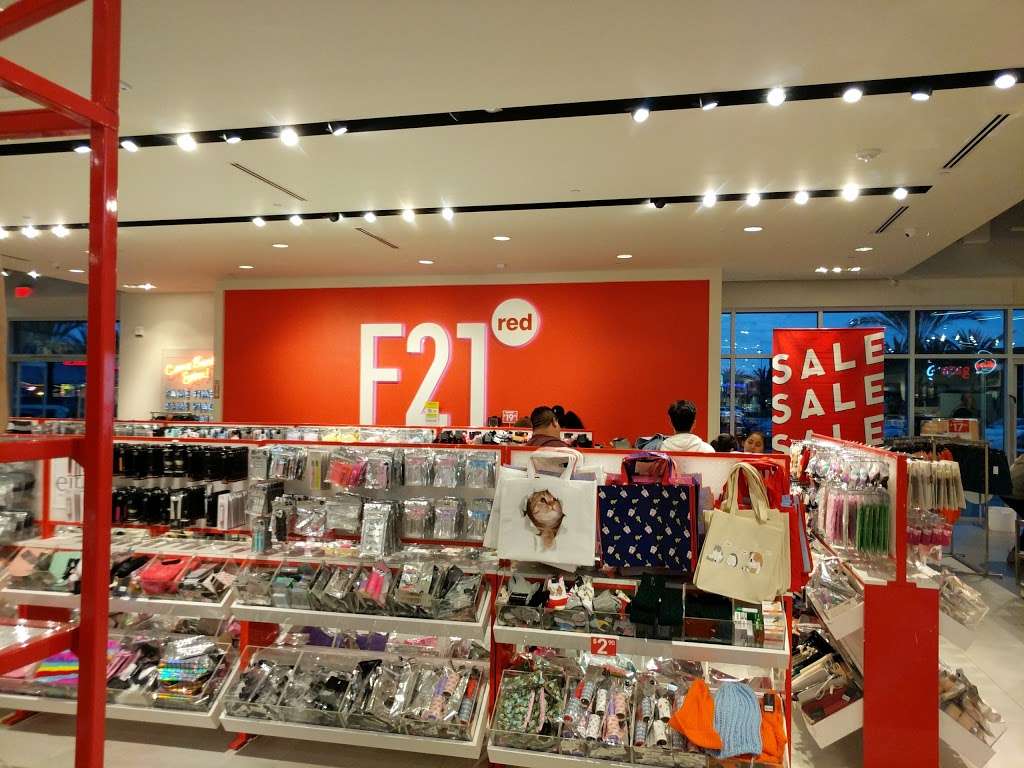 Forever 21 Red | 4861 Firestone Blvd, South Gate, CA 90280, USA | Phone: (323) 973-4184