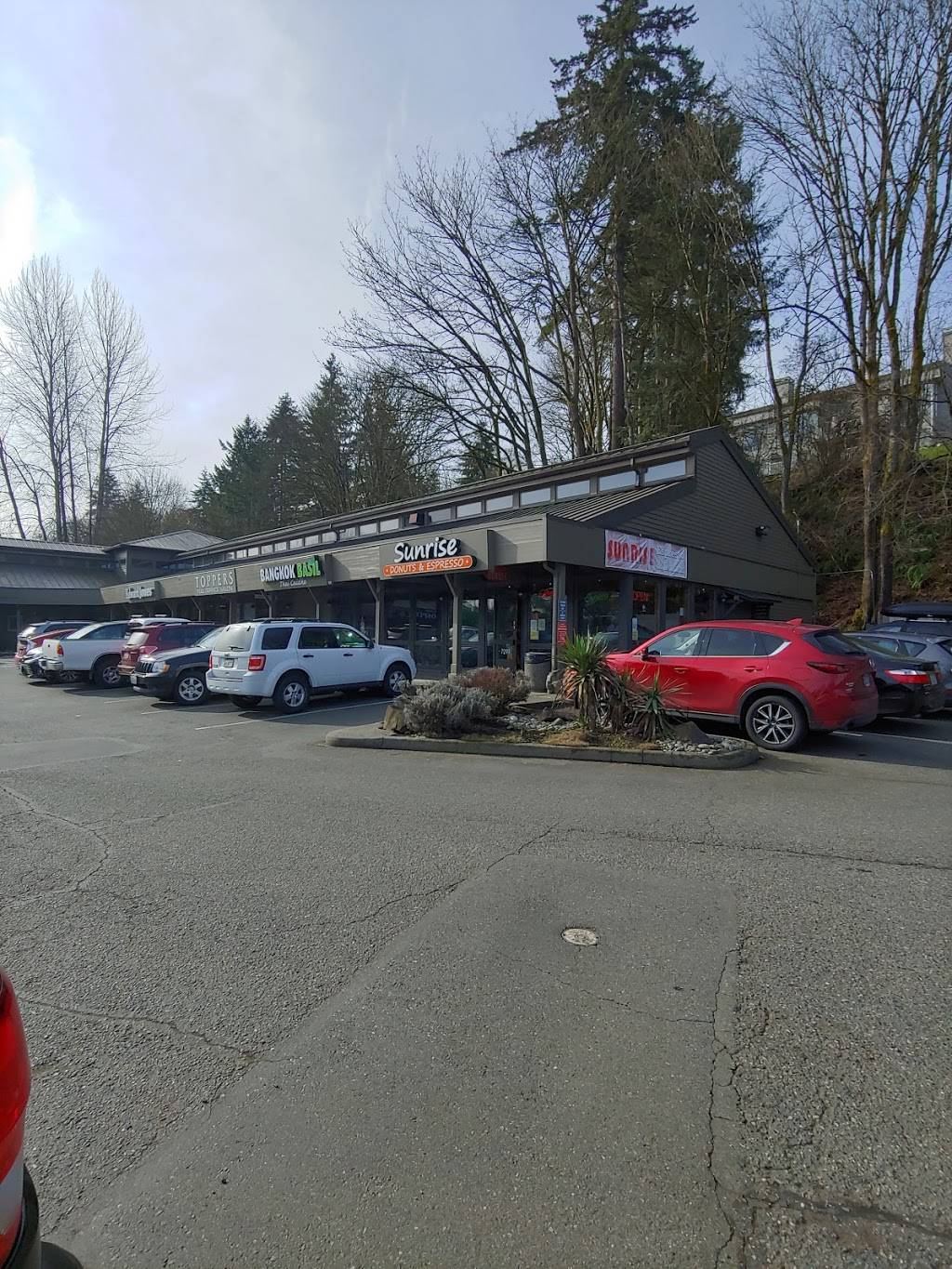 Sunrise Donuts and Espresso | 7299 West Lake Sammamish Pkwy NE, Redmond, WA 98052, USA | Phone: (425) 885-6112