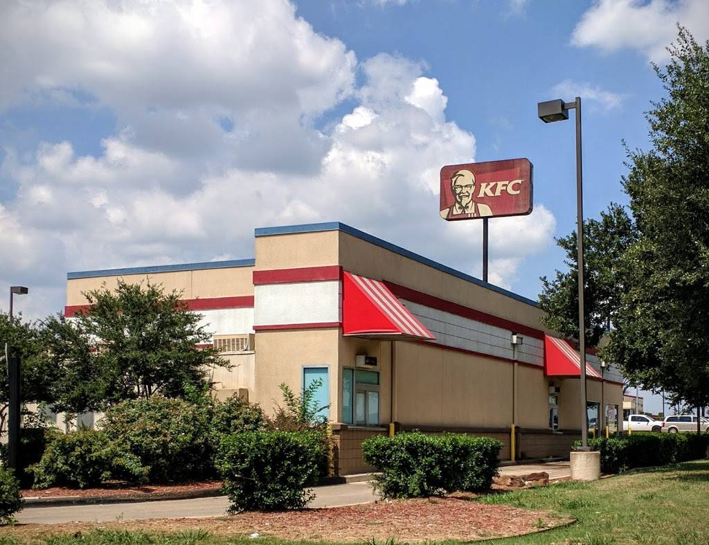 KFC | 2560 E Pioneer Pkwy, Arlington, TX 76010, USA | Phone: (682) 282-3980