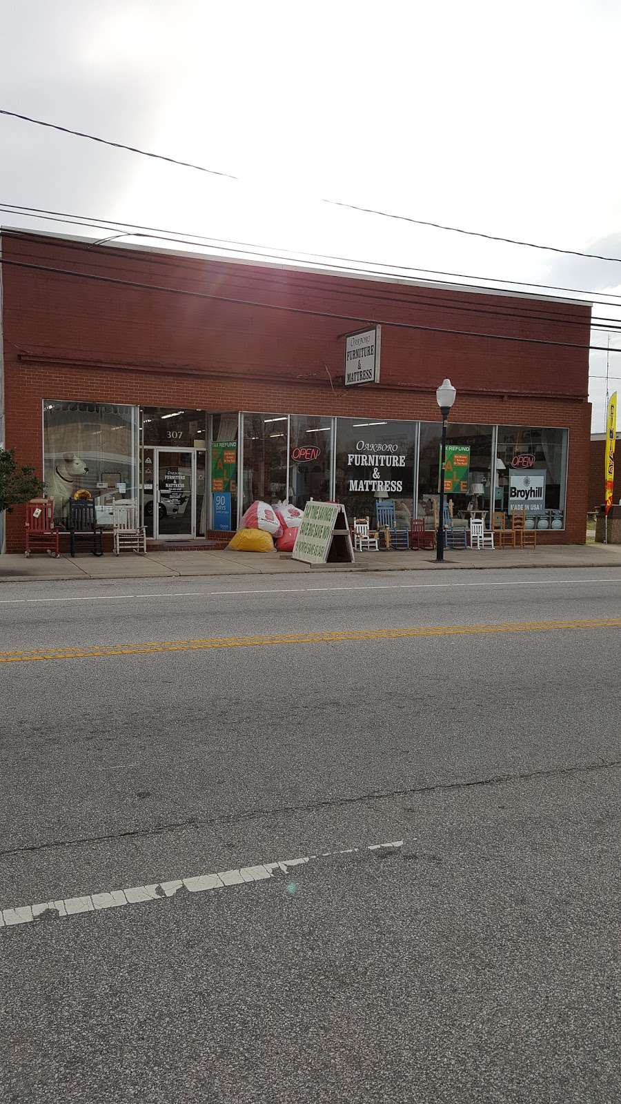 Oakboro Furniture & Mattress Center | 307 N Main St, Oakboro, NC 28129, USA | Phone: (704) 485-5505