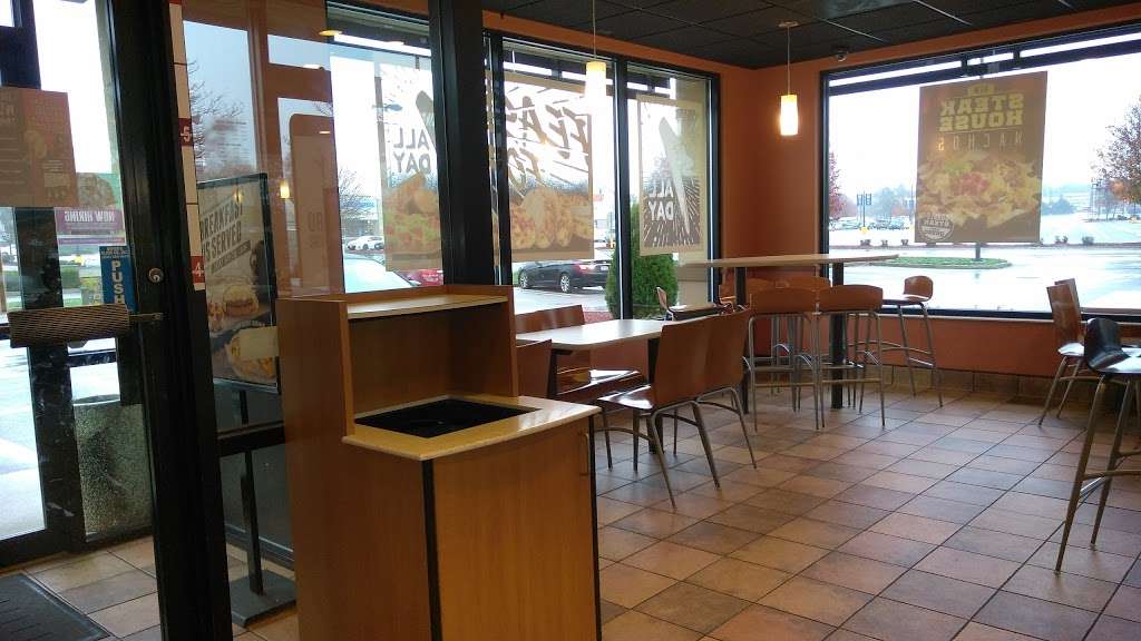 Taco Bell | 675 Belmont St, Brockton, MA 02301, USA | Phone: (508) 588-2400