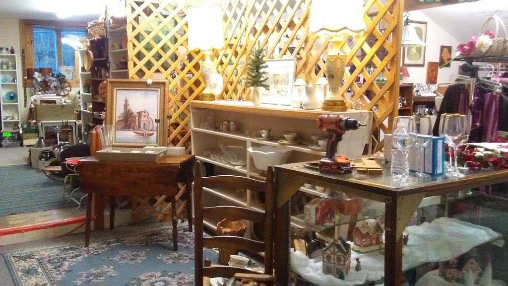 Hawley Antique Exchange | 209 Bellemonte Ave, Hawley, PA 18428, USA | Phone: (570) 226-1711