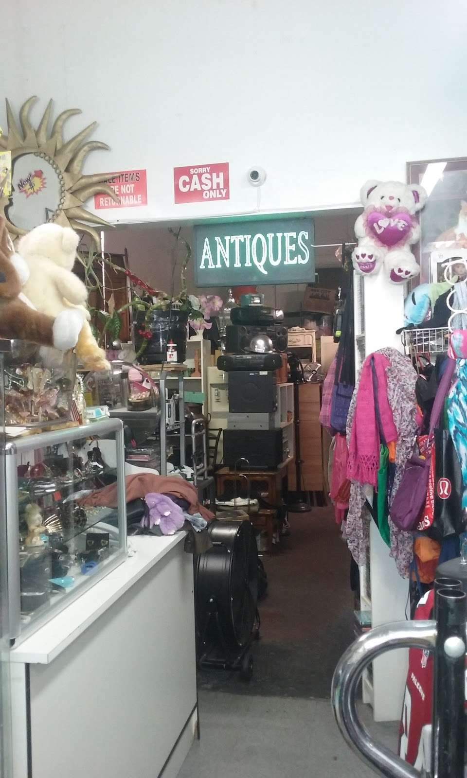 Antique City Thrift Store | 1416 W Pico Blvd, Los Angeles, CA 90015, USA | Phone: (213) 915-2558