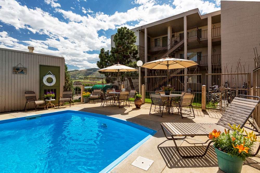 Fox Hill Apartments | 17611 W 16th Ave, Golden, CO 80401, USA | Phone: (303) 278-1889