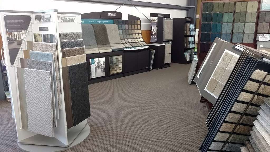 Smiths Carpet & Furniture | 221 E Mercer St, Spiceland, IN 47385, USA | Phone: (765) 987-7414