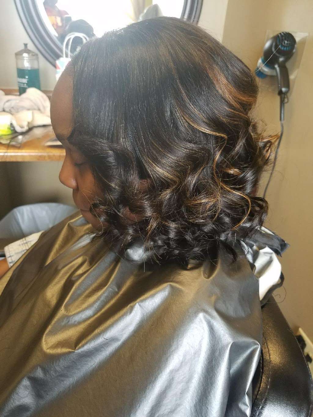 Beautiful Blessings Beauty & Barber Salon | 2828 Doctor M.L.K. Jr Blvd, Anderson, IN 46016, USA | Phone: (765) 393-1378