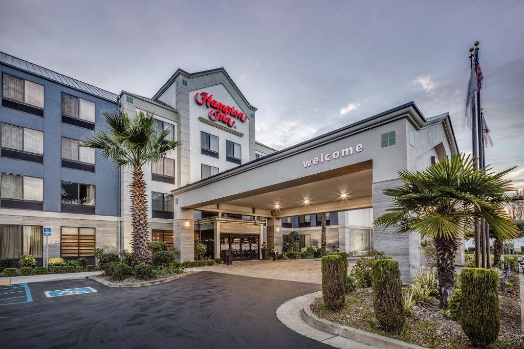 Hampton Inn San Francisco-Airport | 300 Gateway Blvd, South San Francisco, CA 94080, USA | Phone: (650) 876-0200