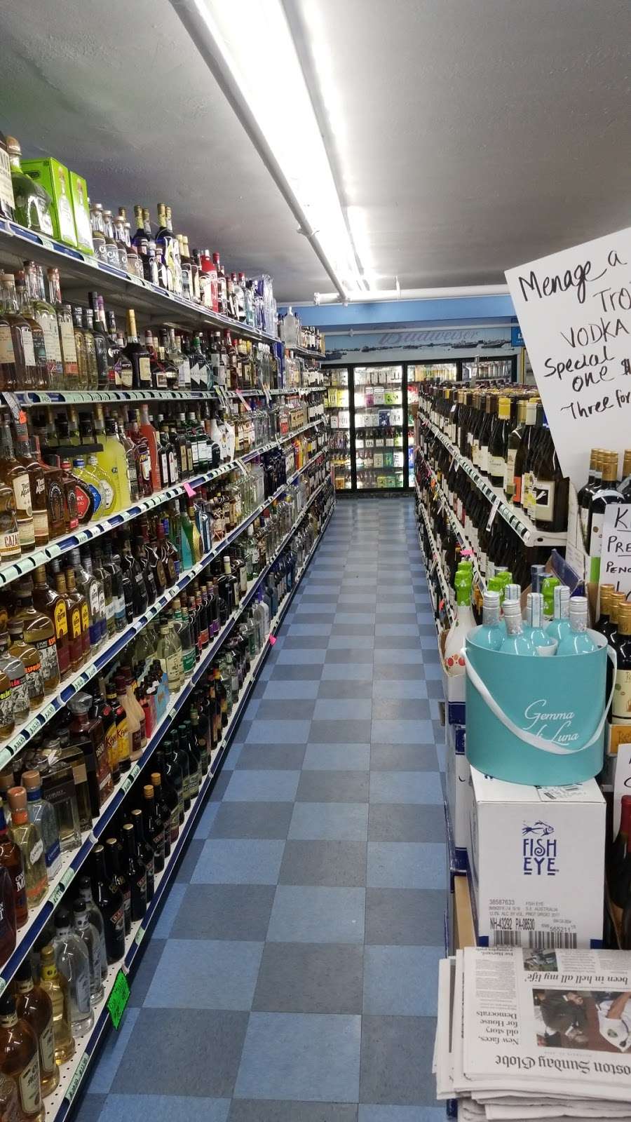 Duxbury Package Store | 277 St George St, Duxbury, MA 02332 | Phone: (781) 934-0344