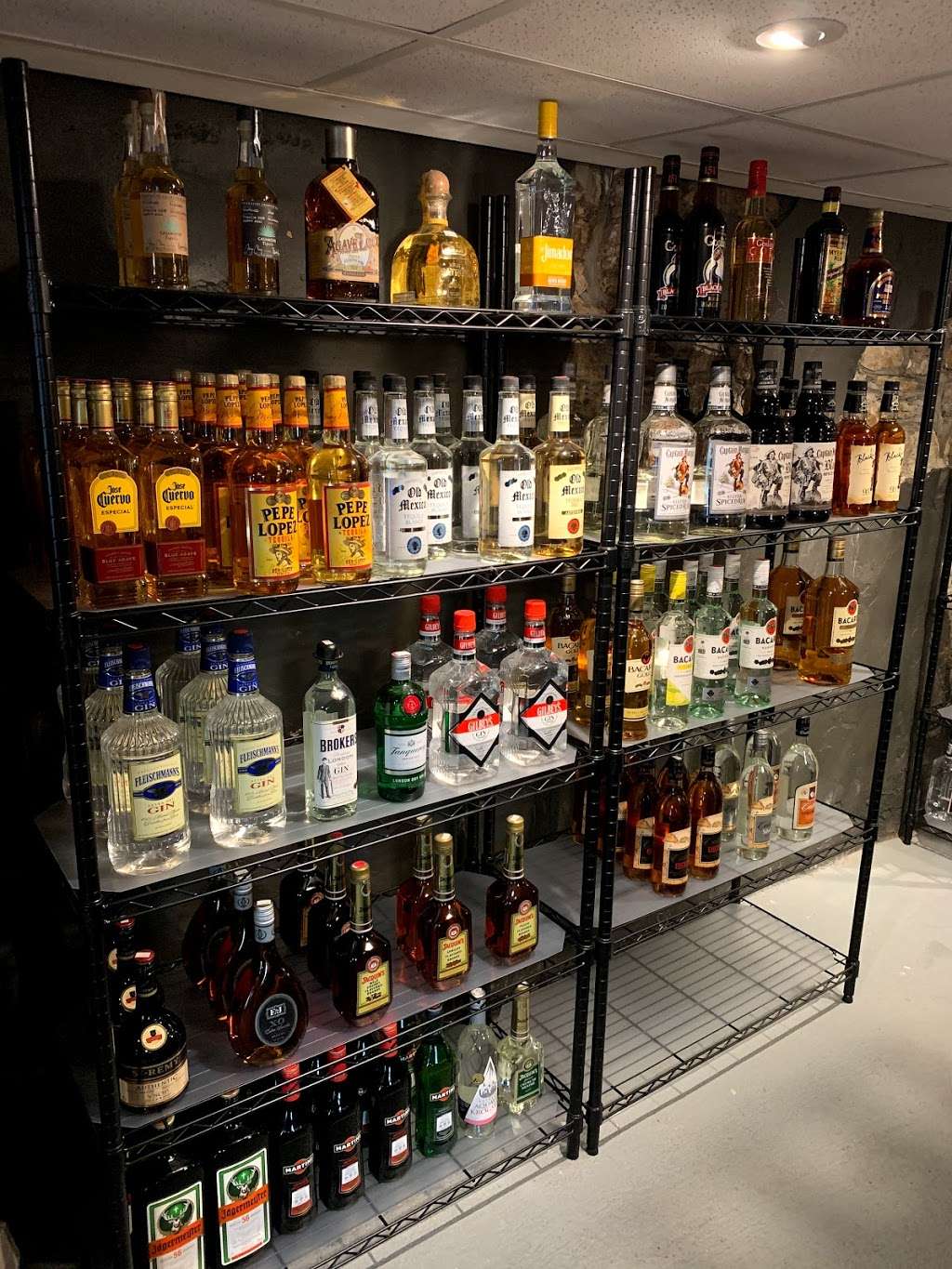 JJs Corner Liquors | 168 Cumberland St, Clear Spring, MD 21722 | Phone: (240) 842-9800