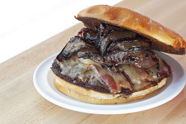DMK Burger Bar | 600 E Grand Ave, Chicago, IL 60611, USA | Phone: (312) 624-8017
