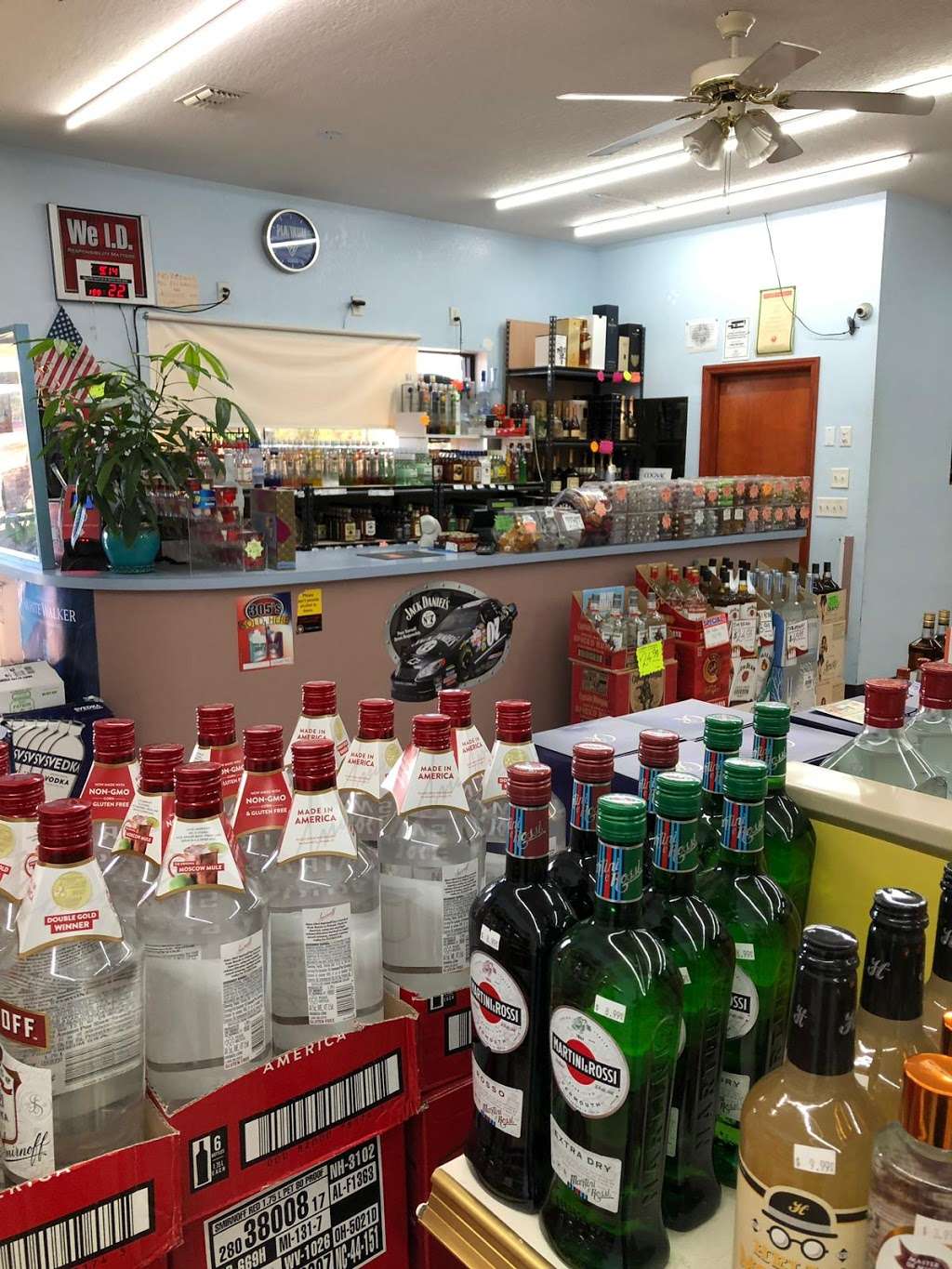 Spirit of the Shores Liquors | 7085 SE Maricamp Rd, Ocala, FL 34472, USA | Phone: (352) 687-1313