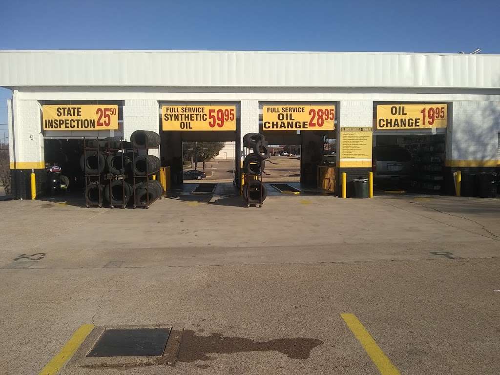 10 minute oil change | 2945 N Garland Ave, Garland, TX 75040, USA | Phone: (972) 530-9200