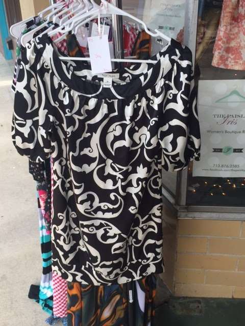 The Paisley Iris "Boutique Resale" | 819 3rd St b, Rosenberg, TX 77471, USA | Phone: (713) 876-2585