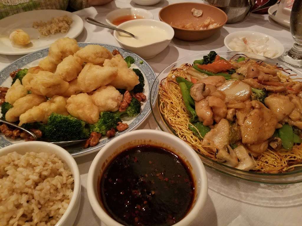 Asian Taste Inn | 2160 County Line Rd, Huntingdon Valley, PA 19006, USA | Phone: (215) 364-1611