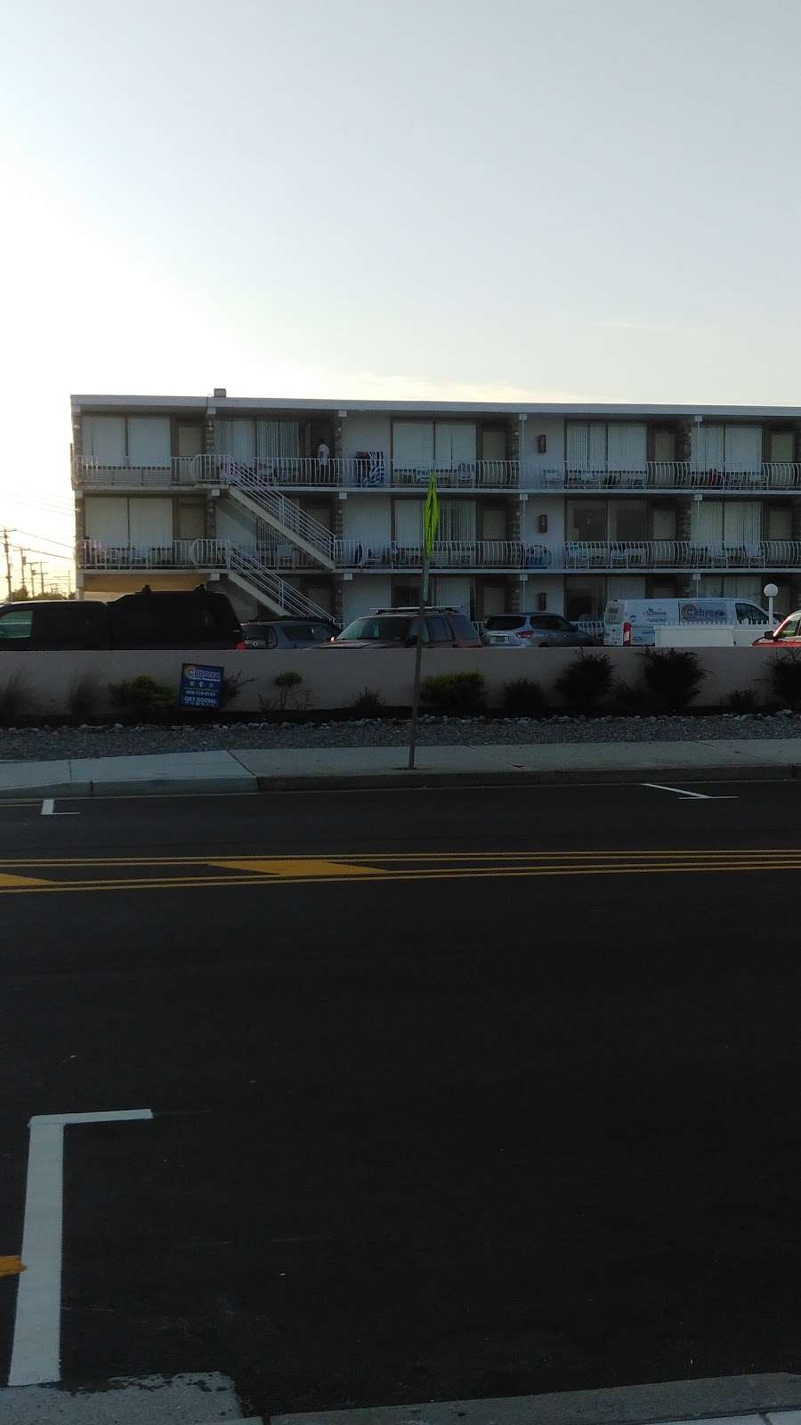 Trylon Motel | 1200 John F Kennedy Blvd, North Wildwood, NJ 08260 | Phone: (609) 522-6550