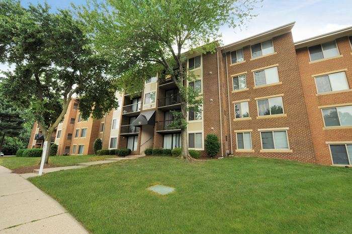 Chesapeake Glen Apartment Homes | 8034 Greenleaf Terrace, Glen Burnie, MD 21061, USA | Phone: (410) 934-0602