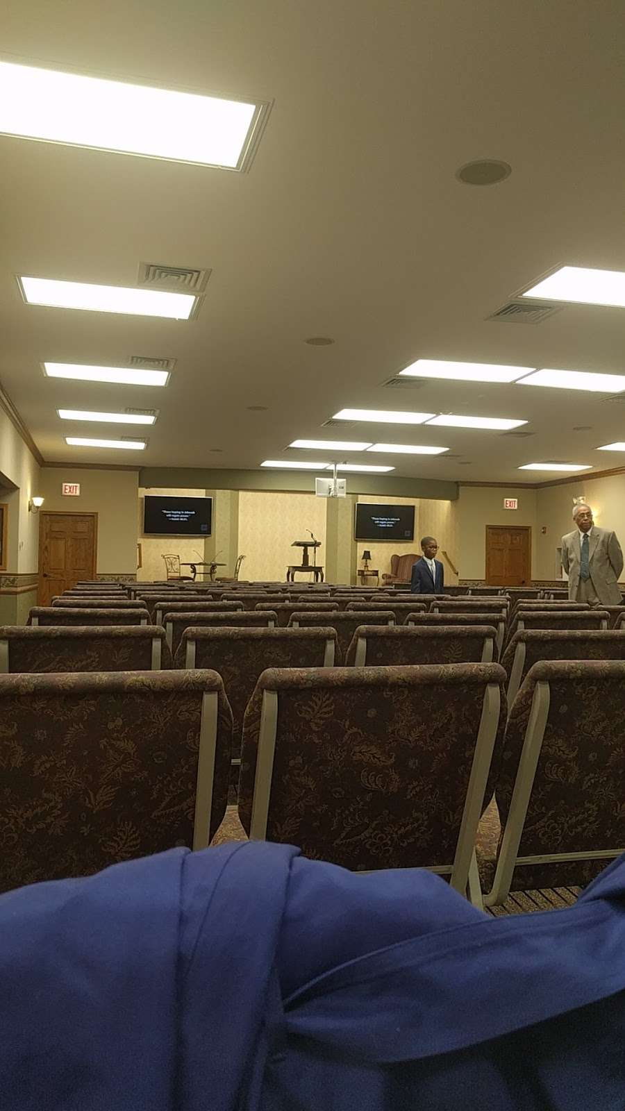 Kingdom Hall of Jehovahs Witnesses | 18053 Ridgeland Ave, Tinley Park, IL 60477, USA | Phone: (708) 429-0737
