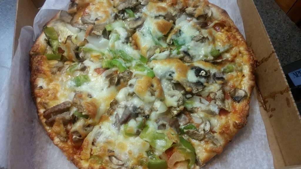 Zestos Pizza and Grille | 460 Centre St, Jamaica Plain, MA 02130, USA | Phone: (617) 524-2004