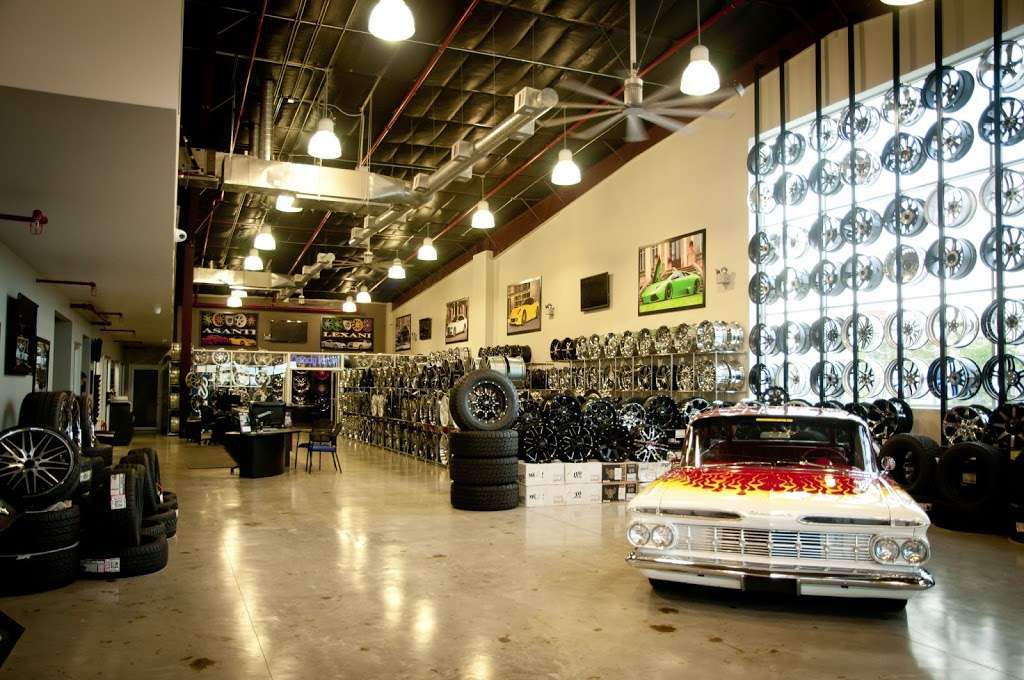 American Wheel & Tire | 11350 Northwest Fwy, Houston, TX 77092, USA | Phone: (713) 682-1085