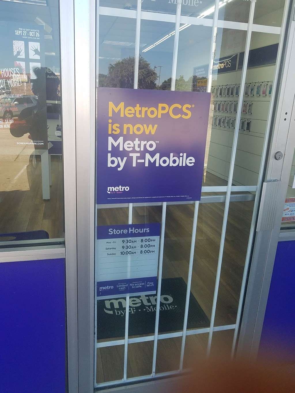 Metro by T-Mobile | 2380 E Park Blvd Ste 410, Plano, TX 75074 | Phone: (469) 814-0930