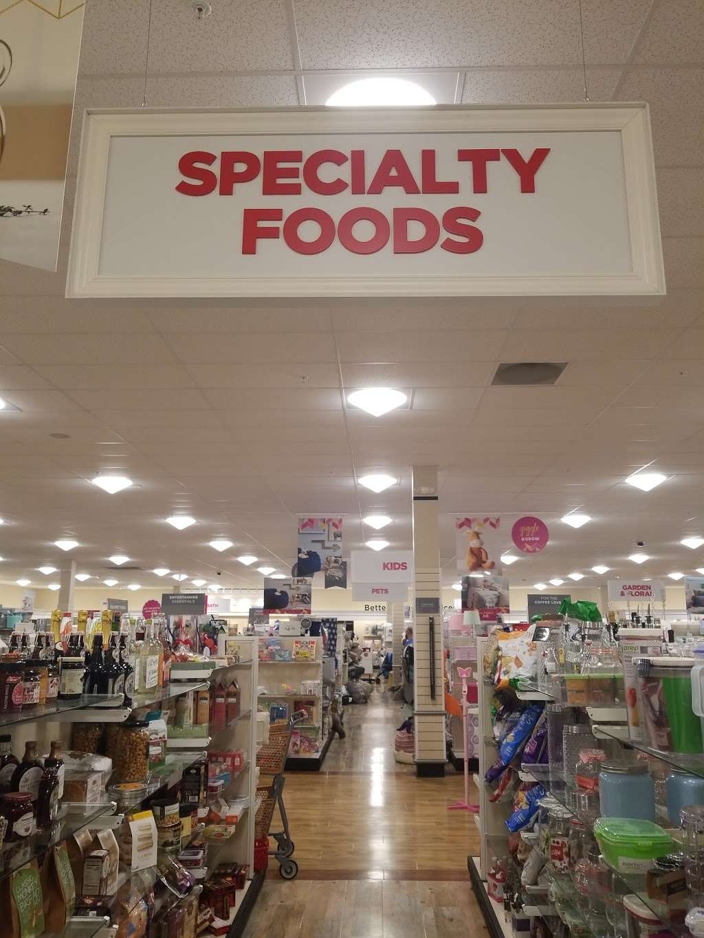 HomeGoods | 13540 Hoover Creek Blvd Ste 900, Charlotte, NC 28273, USA | Phone: (704) 583-2220