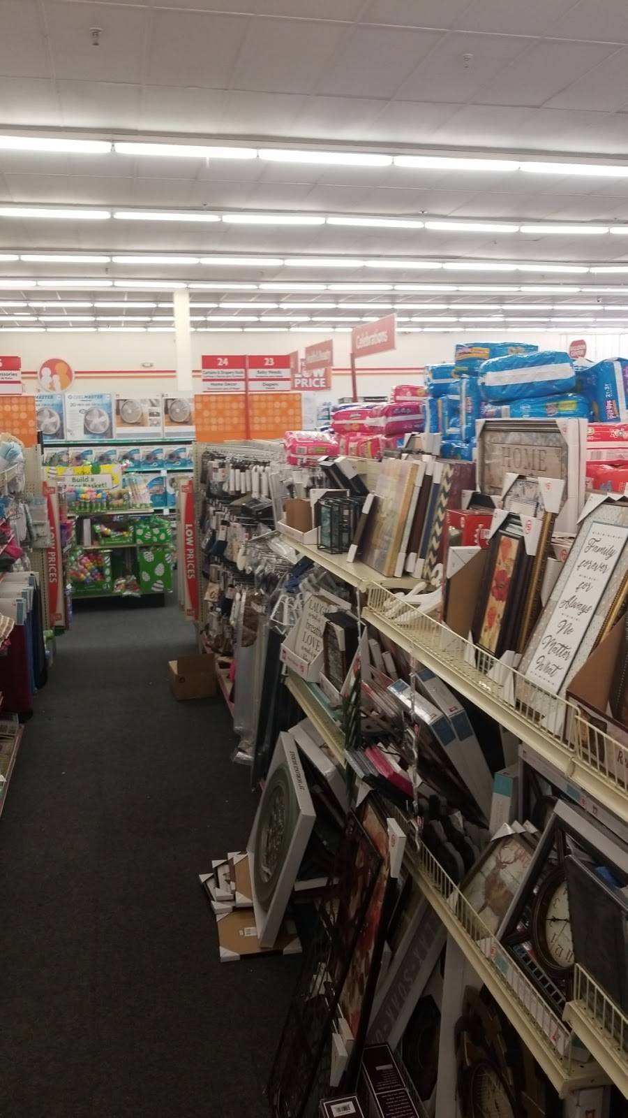 Family Dollar | 1875 W Mississippi Ave, Denver, CO 80223, USA | Phone: (303) 742-0323