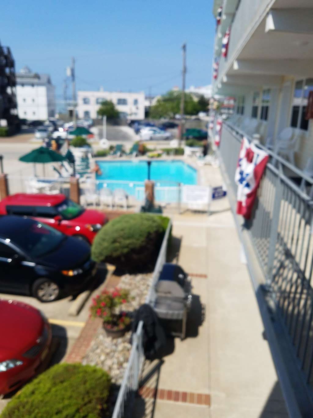 Camelot Motel | 103 Howard St, Cape May, NJ 08204 | Phone: (609) 884-1500