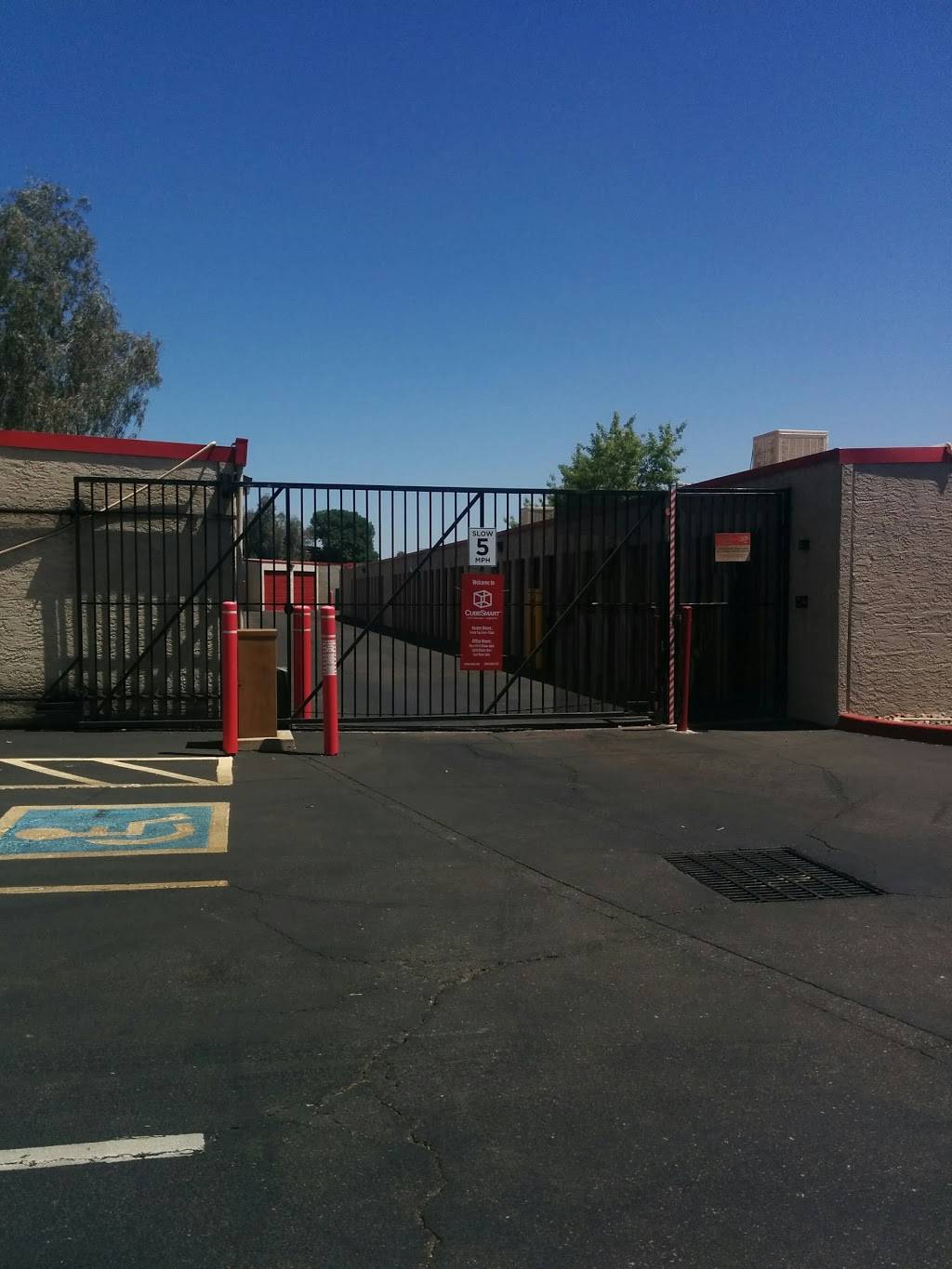 CubeSmart Self Storage | 909 S Country Club Dr, Mesa, AZ 85210, USA | Phone: (480) 834-4235