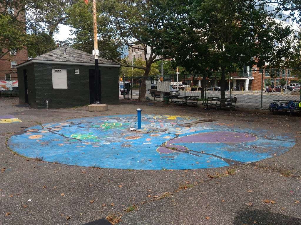 St. Nicholas Playground North | New York, NY 10027, USA