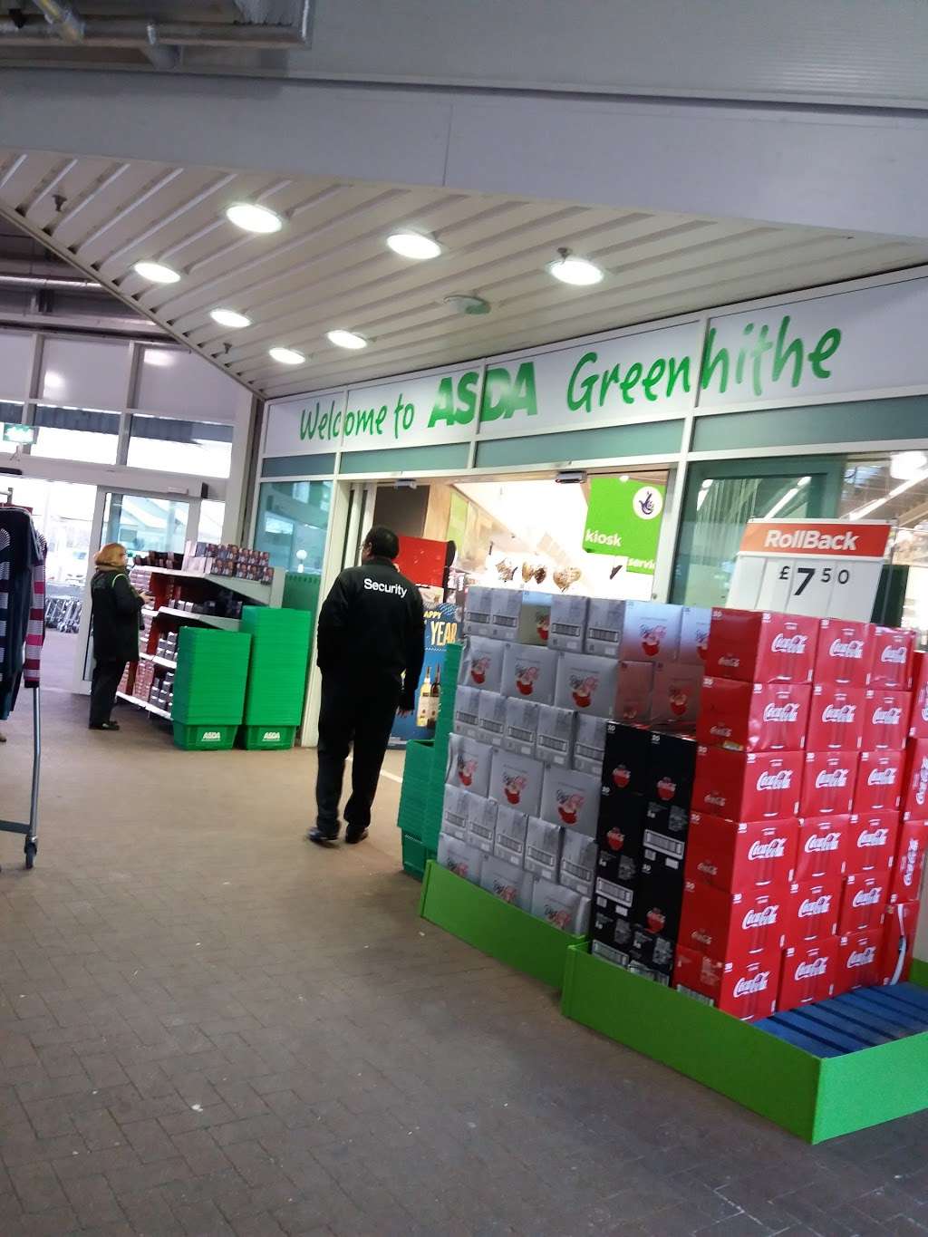 Asda Greenhithe Superstore | Crossways Blvd, Greenhithe, Dartford, Greenhithe DA9 9BT, UK | Phone: 01322 374100