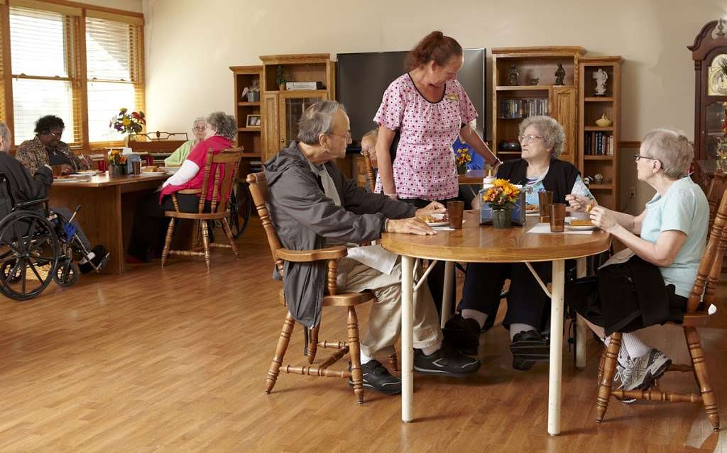 Country View Assisted Living | 10507 S Chicago Rd, Oak Creek, WI 53154, USA | Phone: (414) 764-3303