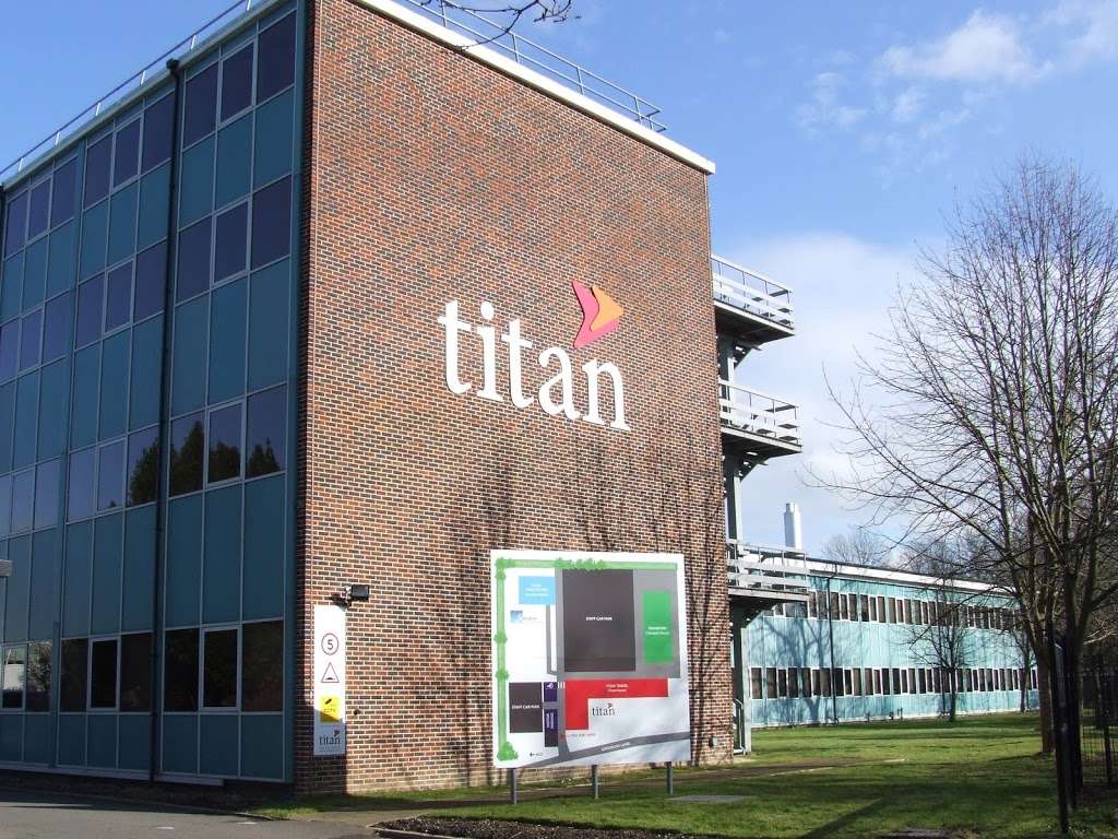titan travel uk services