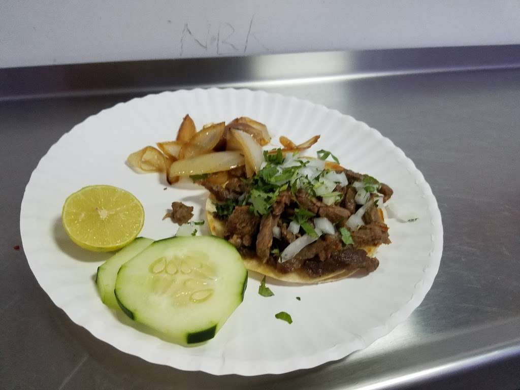 Tacos El Caporal | 2875 Ventura Blvd, Oxnard, CA 93036, USA | Phone: (805) 822-7664