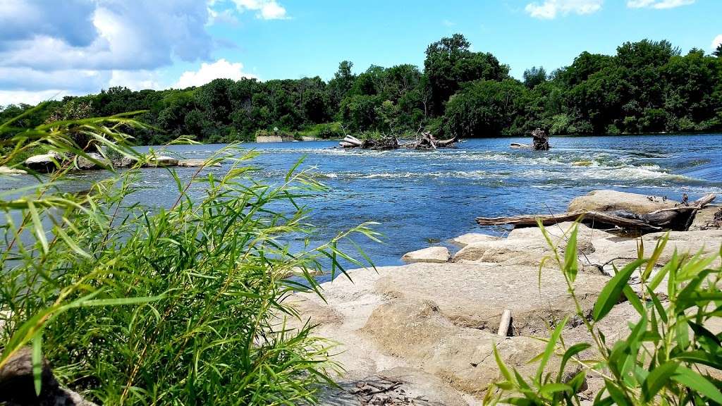 Bicentennial Riverfront Park | 301 E Hydraulic St, Yorkville, IL 60560, USA | Phone: (630) 553-4357