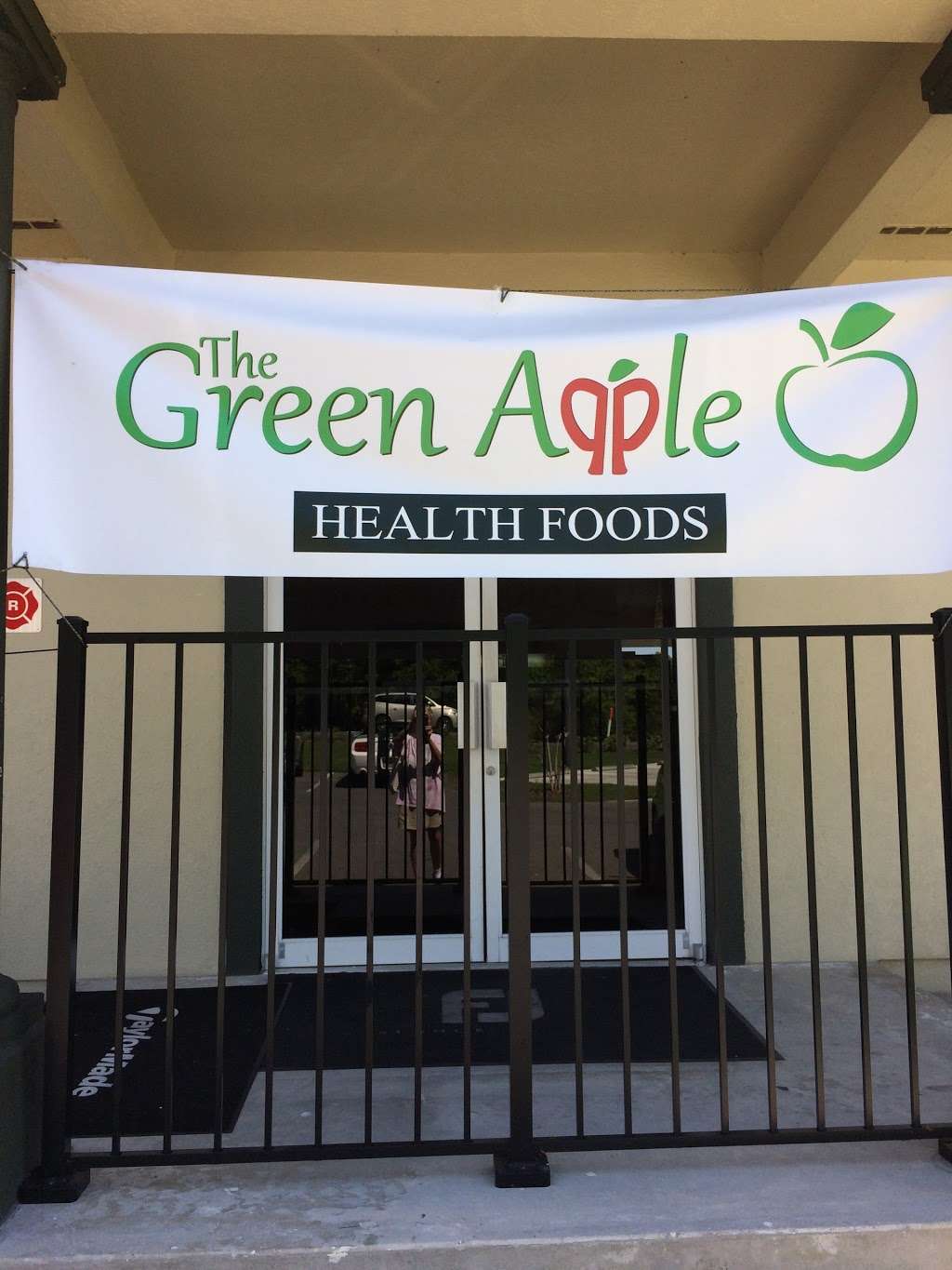 The Green Apple Health Foods | 175 S Rolling Acres Rd, Lady Lake, FL 32159, USA | Phone: (352) 350-2191
