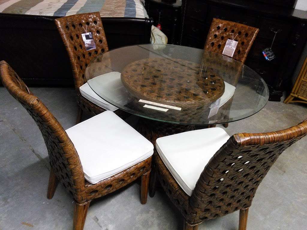 Arnotts Furniture & Auction Gallery | 6001 S Orange Blossom Trail, Davenport, FL 33896 | Phone: (407) 401-9893