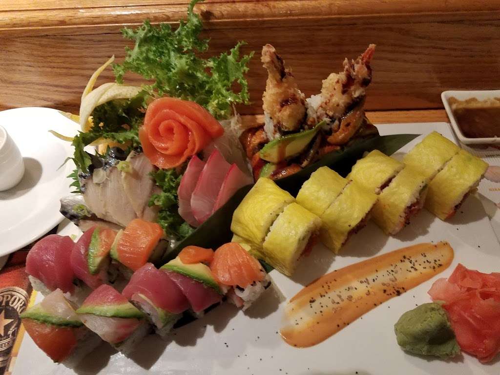 Akebono Fusion Sushi | 252 Broadway Greenlawn, Huntington, NY 11743, USA | Phone: (631) 262-8800